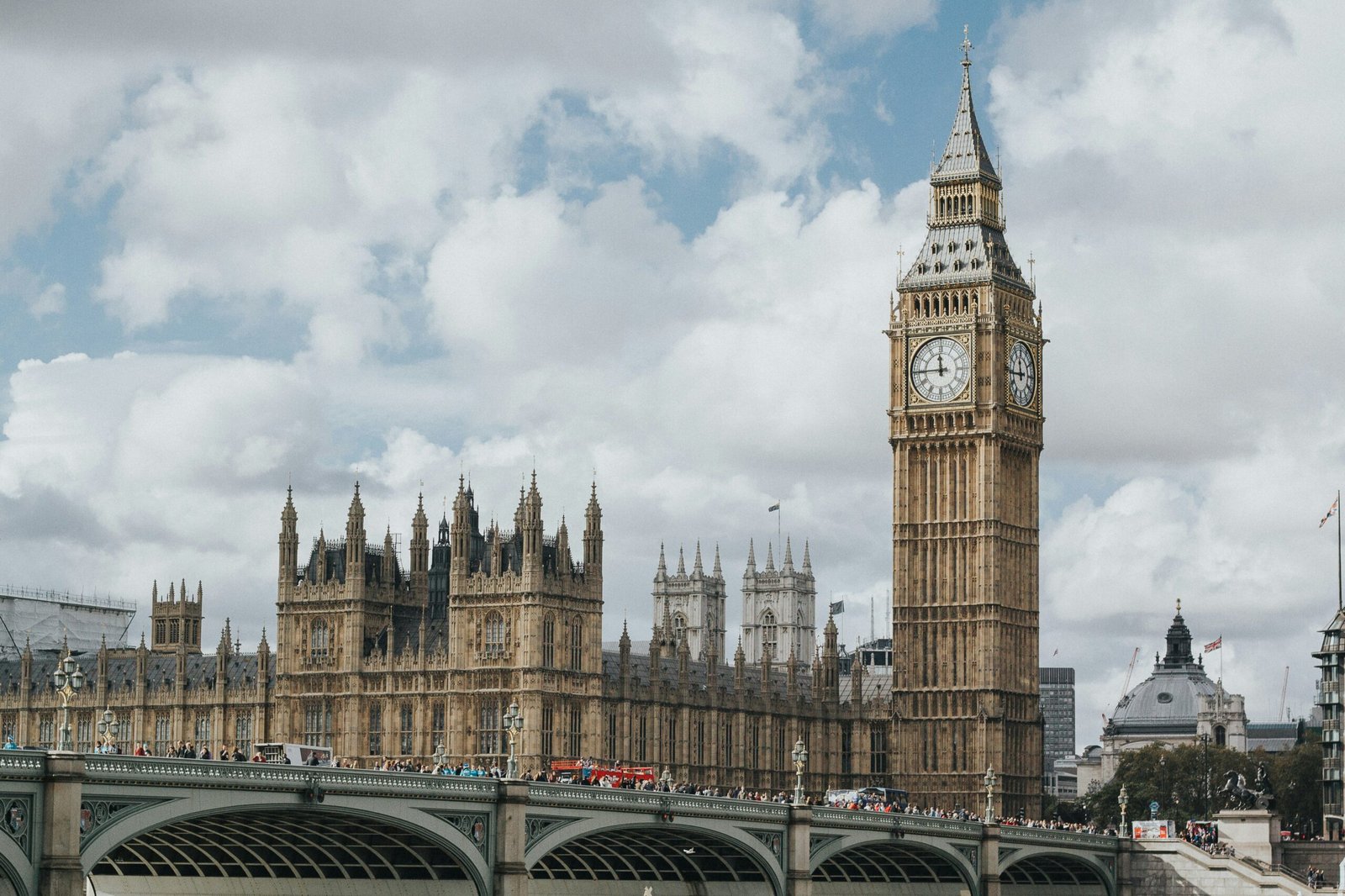 UK 3 UK 3